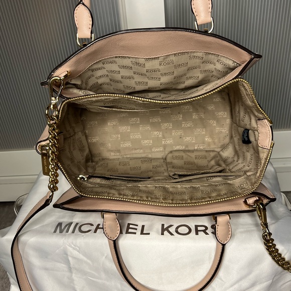 Michael Kors Purse & Matching Wallet - Picture 11 of 12